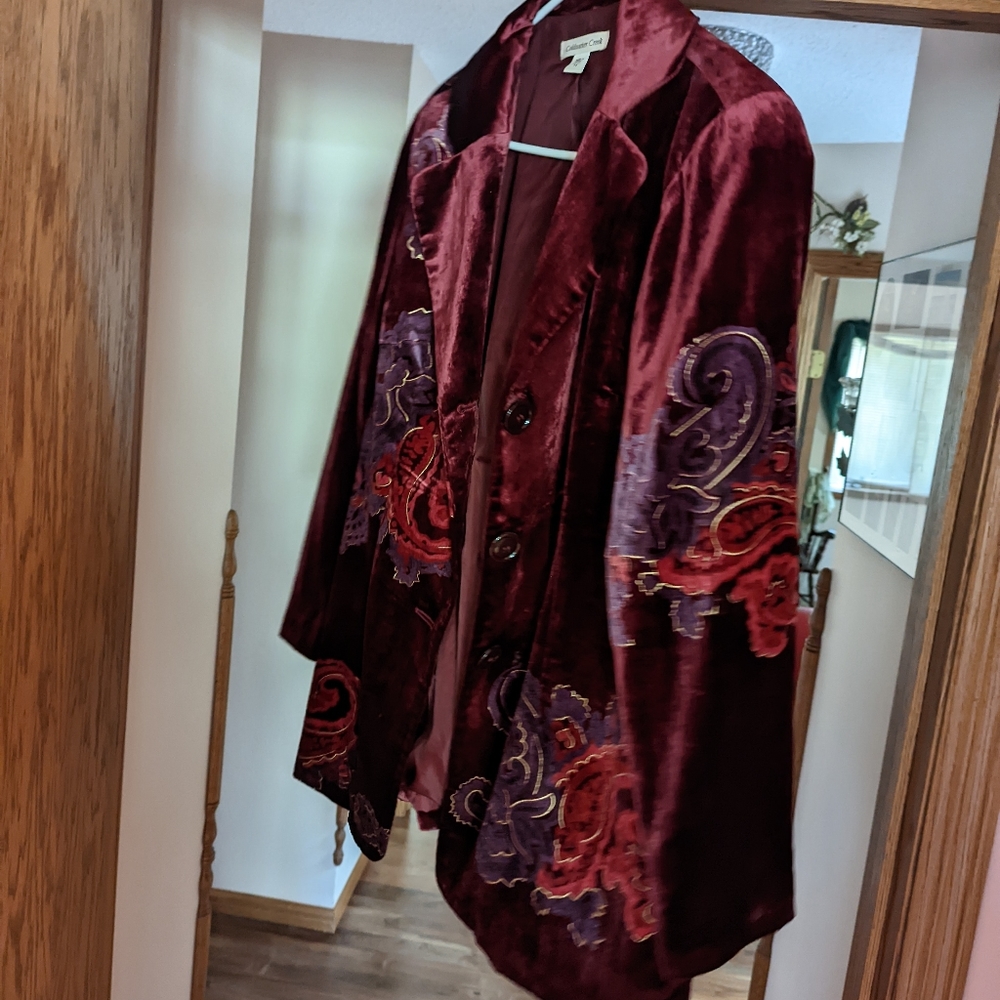 Jacket - Picture 3 of 4